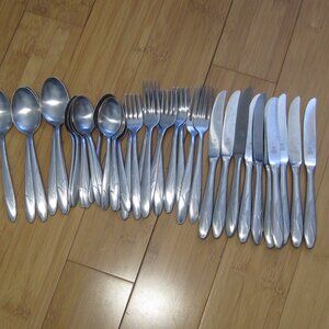 35 Pcs. SOLINGEN Silverware Flatware Sets. 5  table spoons and 10 each ETC.